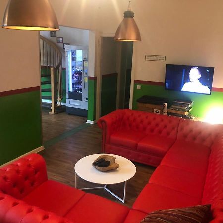 Backpackers Duesseldorf - Self Check-In Hostel ภายนอก รูปภาพ