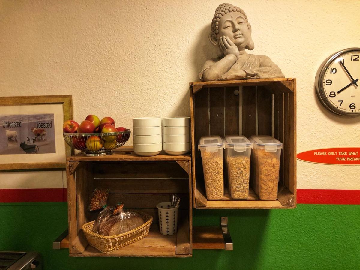 Backpackers Duesseldorf - Self Check-In Hostel ภายนอก รูปภาพ