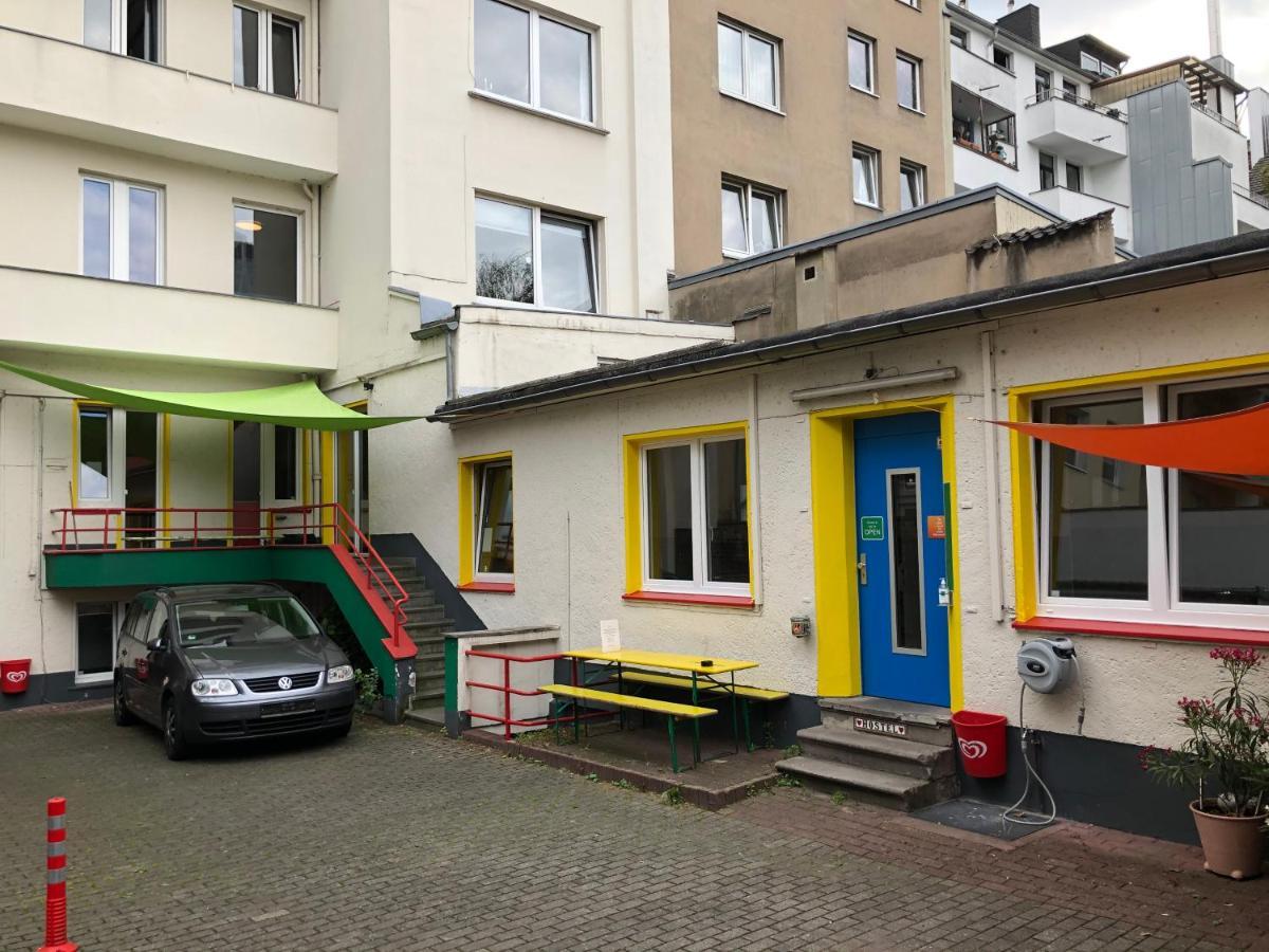 Backpackers Duesseldorf - Self Check-In Hostel ภายนอก รูปภาพ