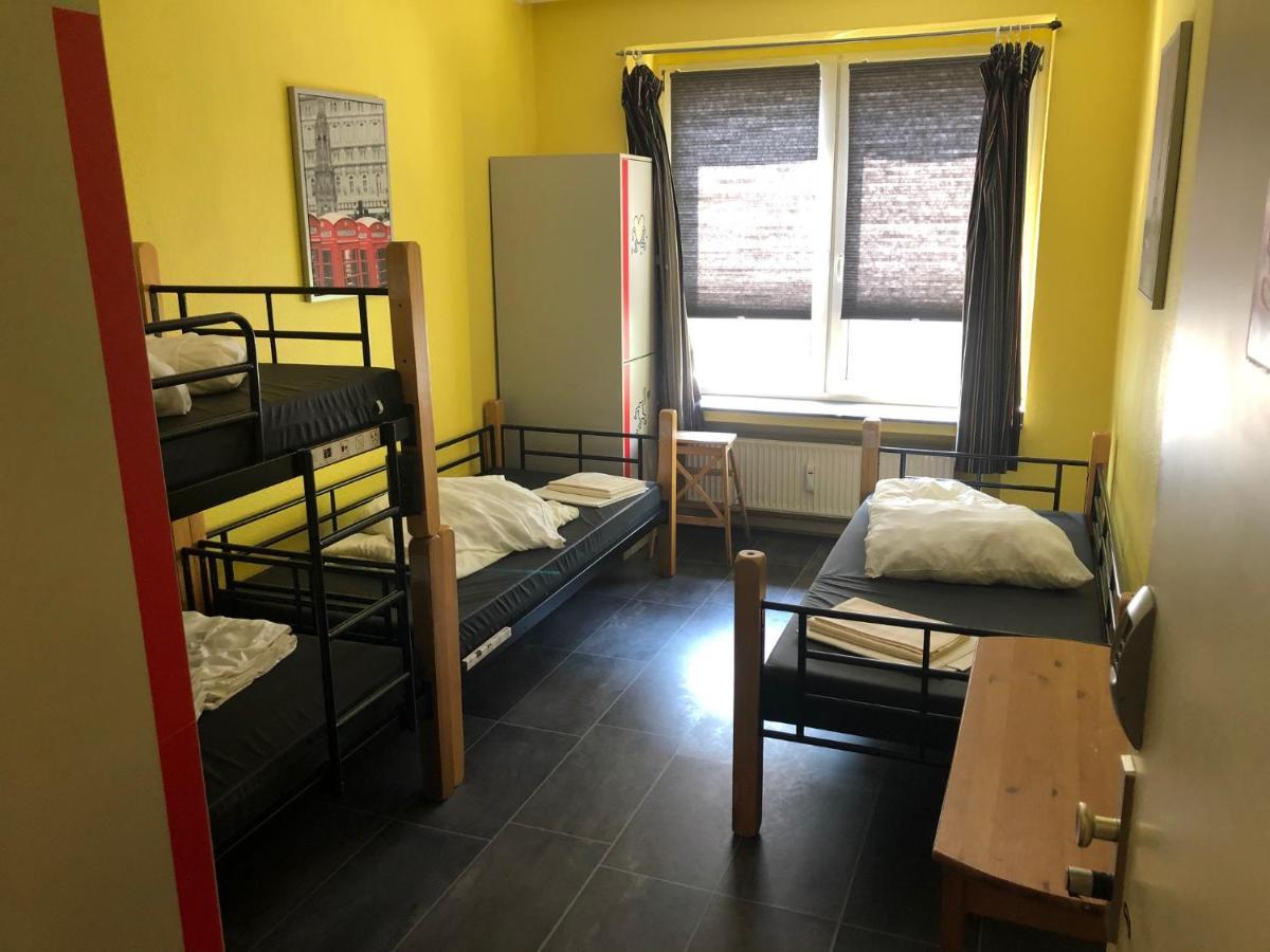 Backpackers Duesseldorf - Self Check-In Hostel ภายนอก รูปภาพ